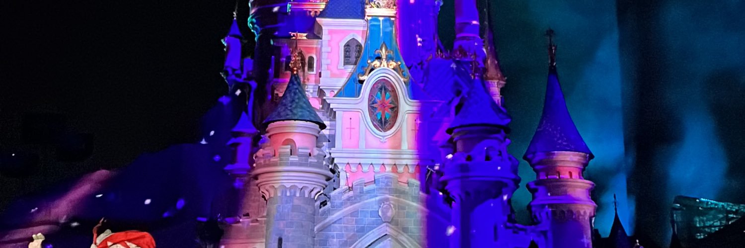 cleotoms's profile banner image
