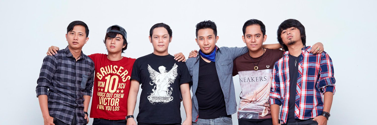 kamildadido's profile banner image
