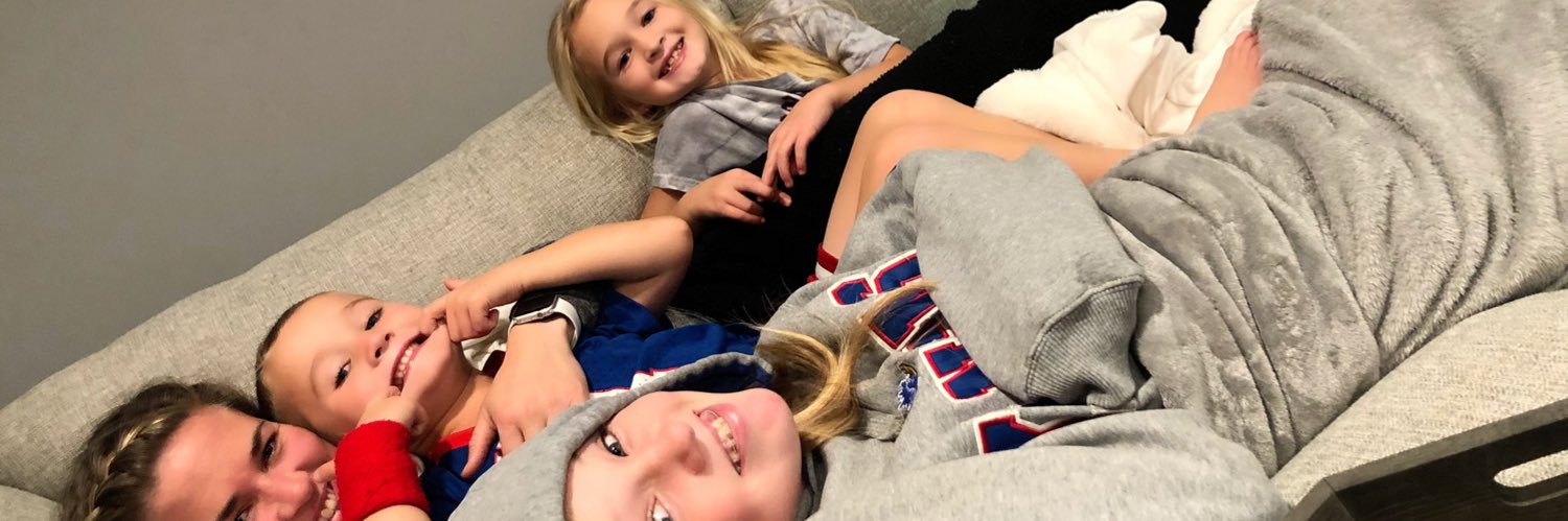 kyliewedel's profile banner image