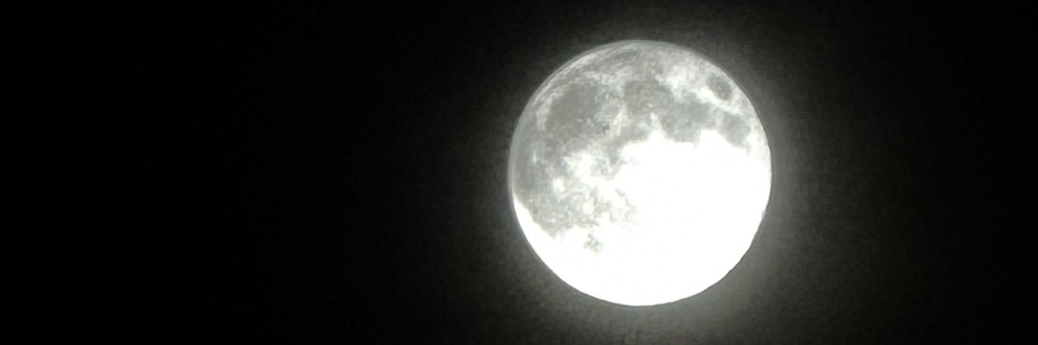 beckyhowell99's profile banner image