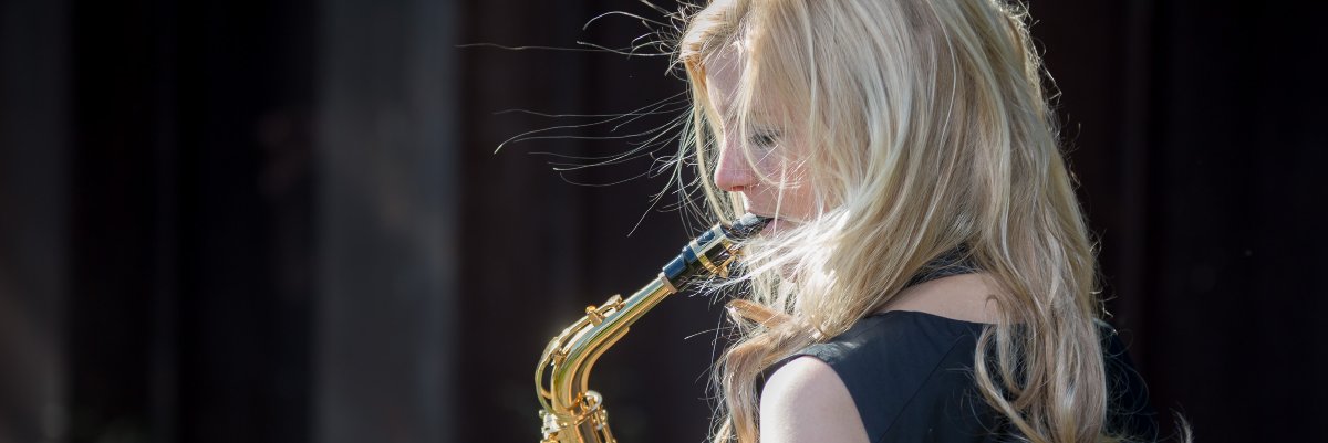 SaxophonistinHH's profile banner image