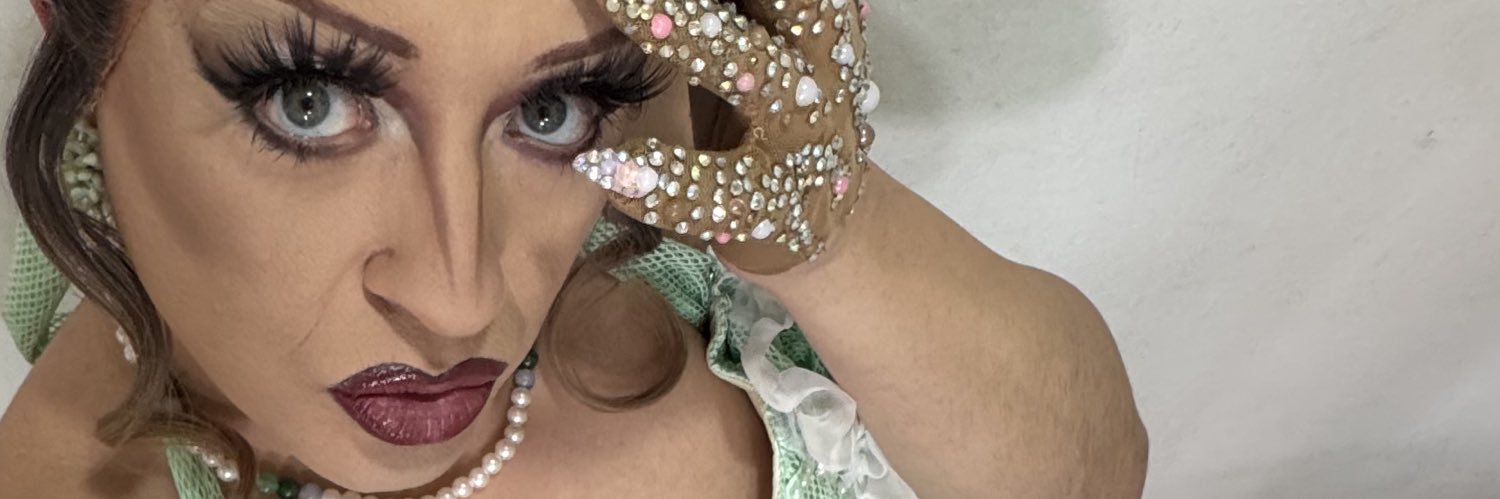 ᑭᑌᑭI ᑭOISSOᑎ banner
