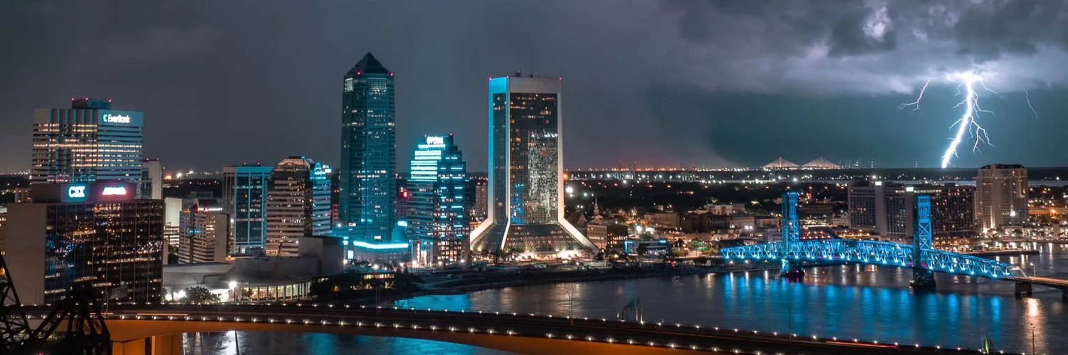 daniiiii. 💚 banner