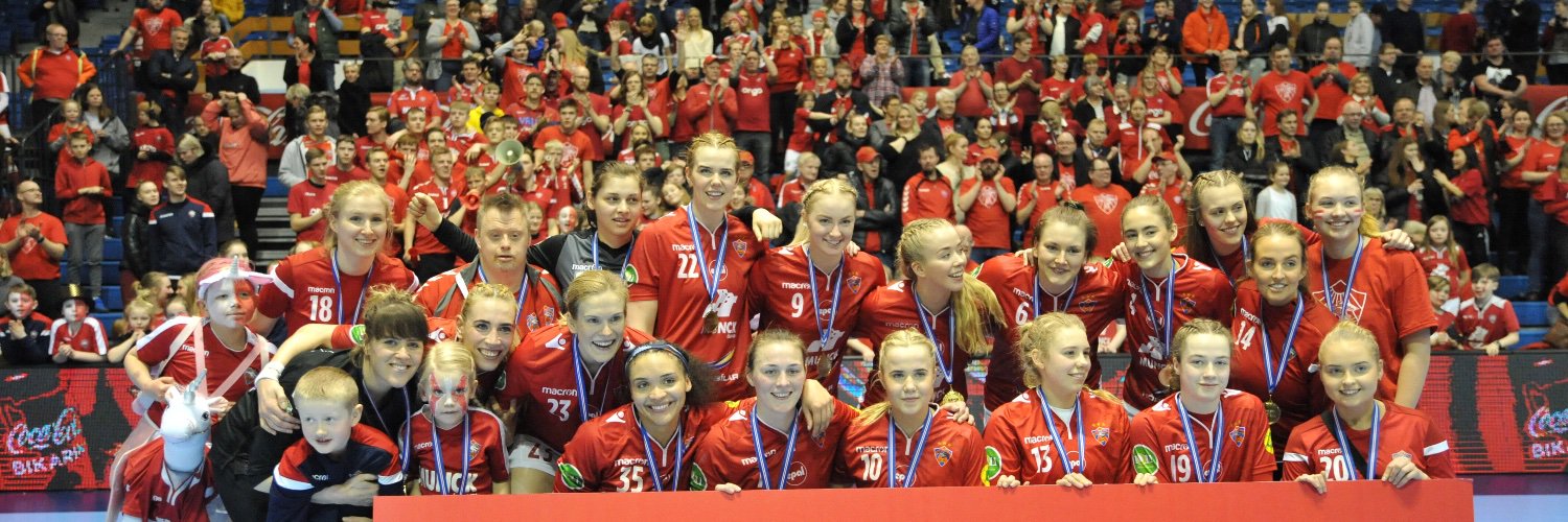 Lovisa Thompson banner