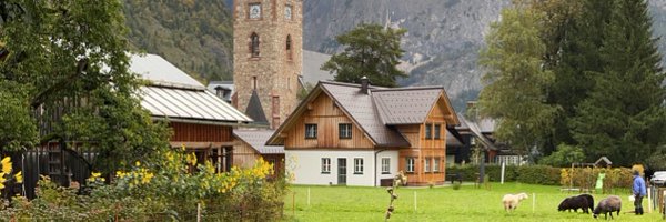 MaithaStyle Profile Banner