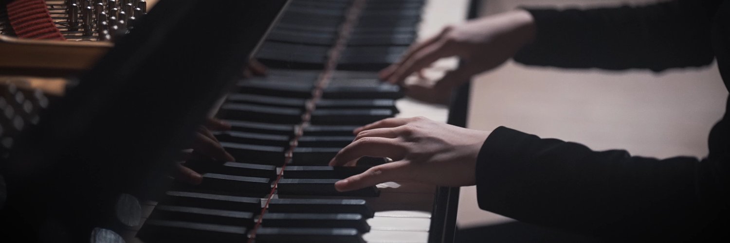 鶴澤 奏 | ピアニスト banner