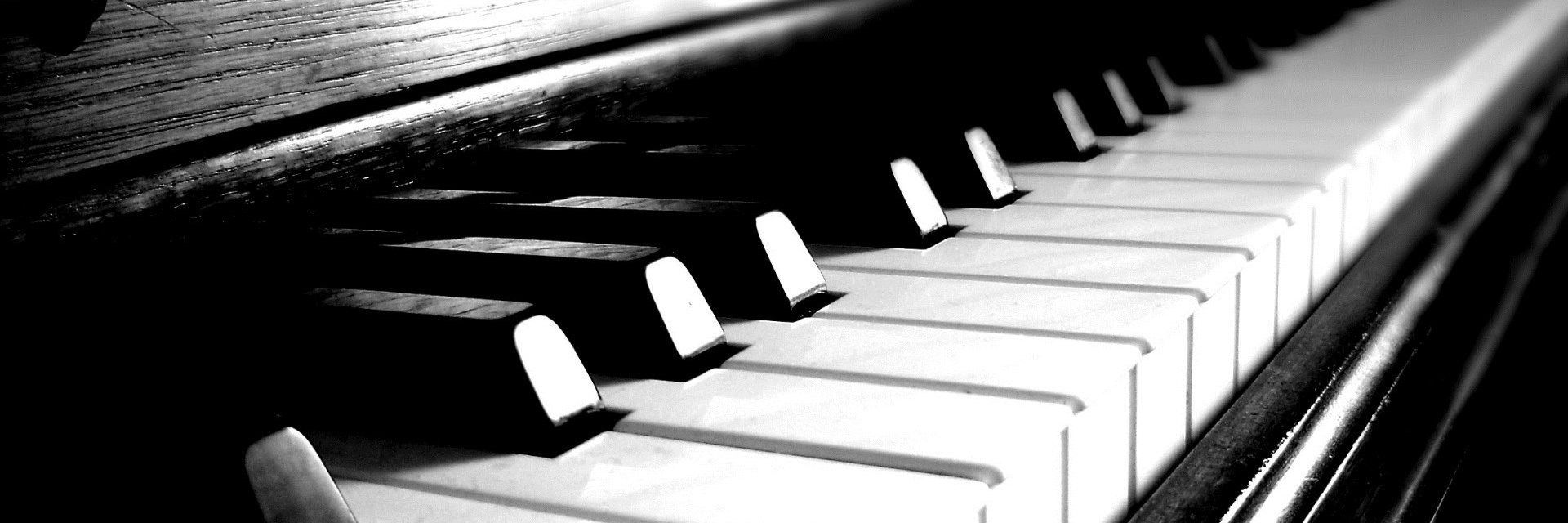 BethAnneSings's profile banner image