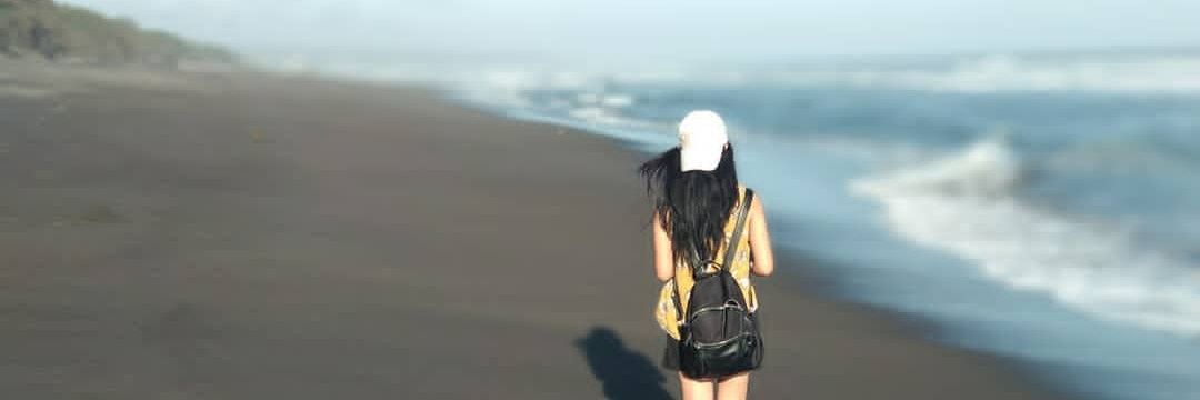 devita_hapsari's profile banner image