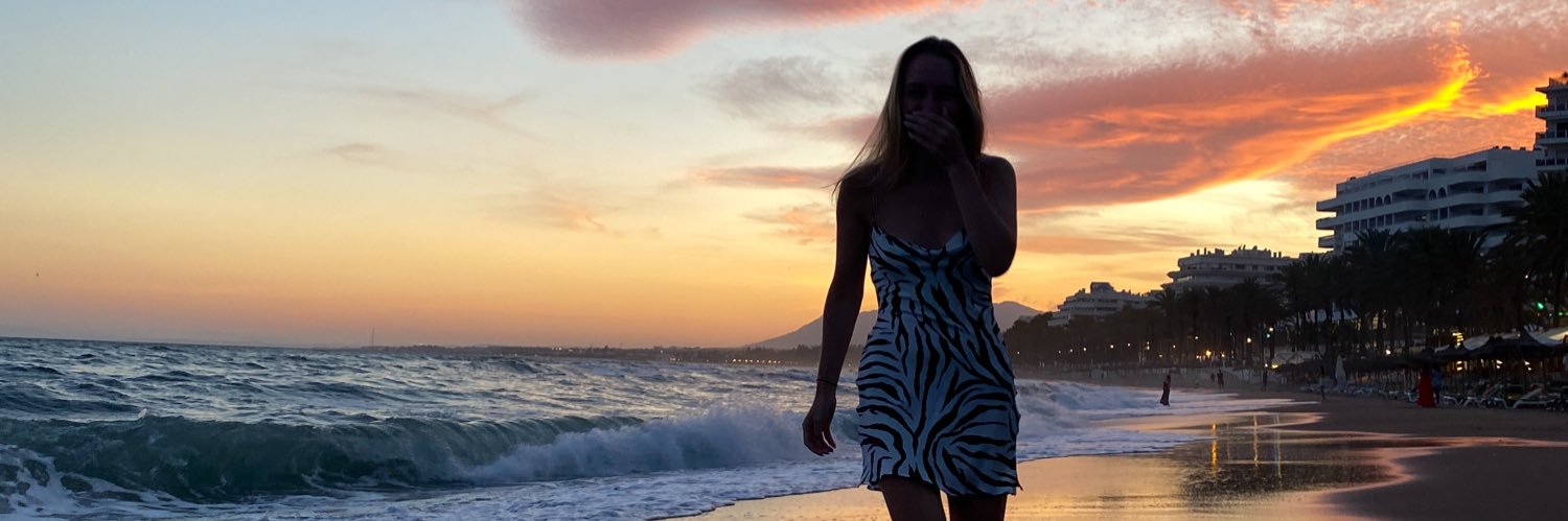 LauraPCK's profile banner image