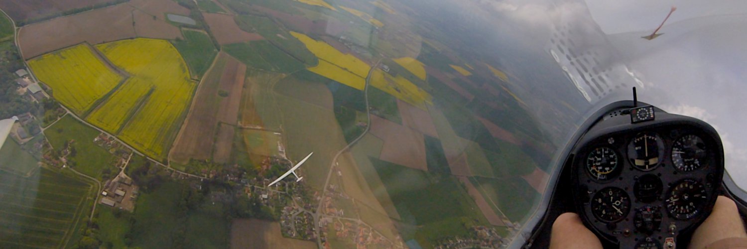 nanotwig's profile banner image