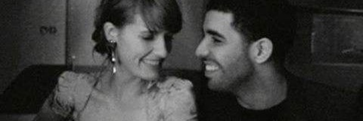 bella 🧊 banner
