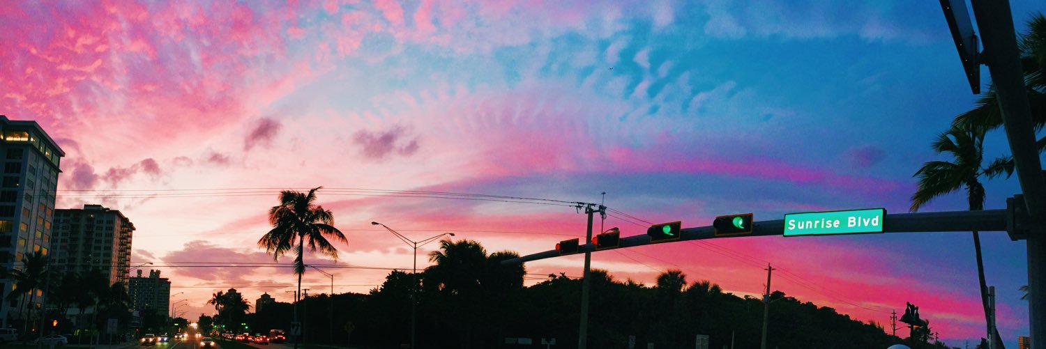 victorialoman's profile banner image