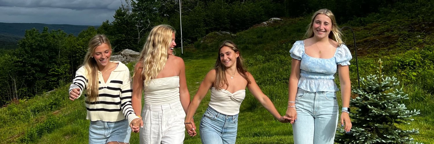 maggiemolnar's profile banner image