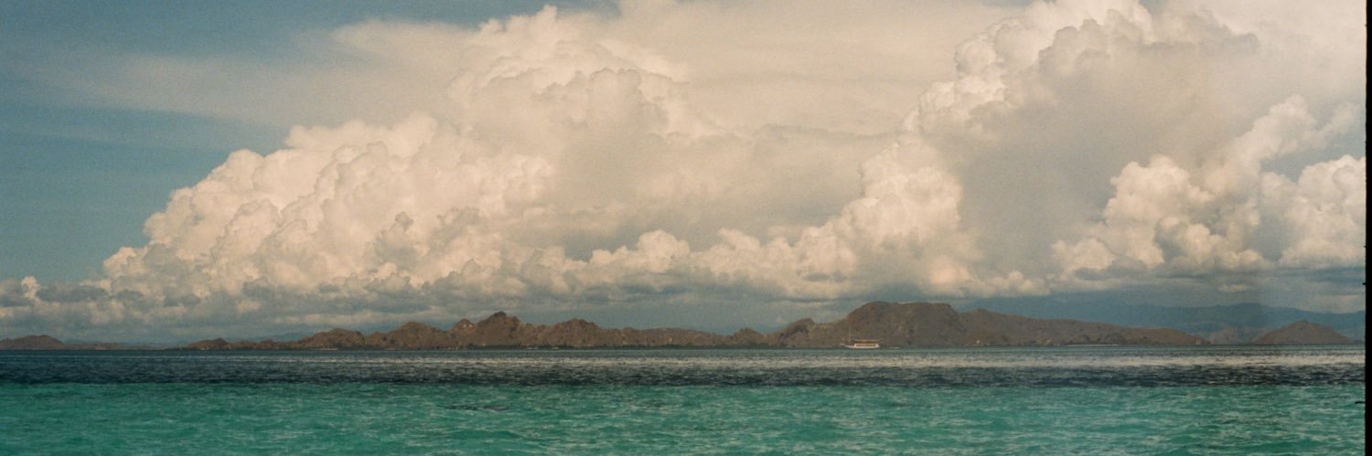 luvenans's profile banner image