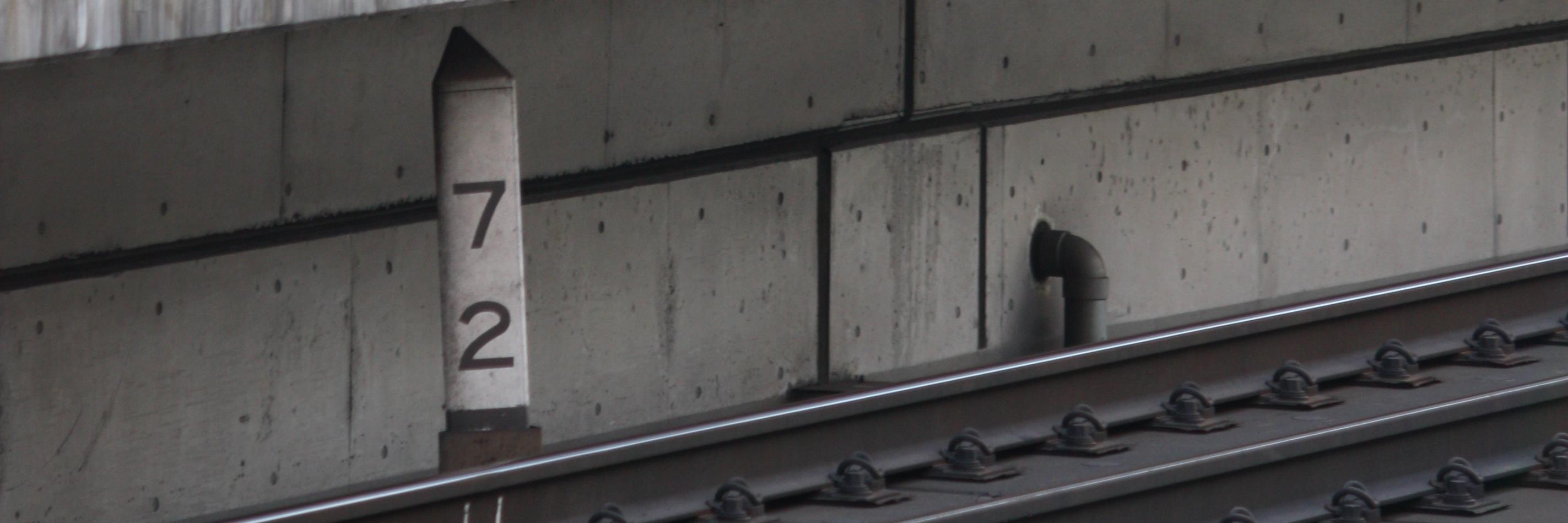 かまがたに:P banner