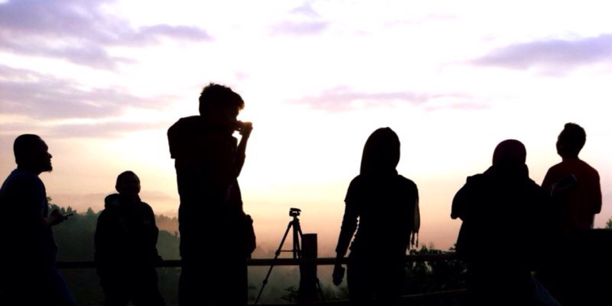 kemzdb's profile banner image