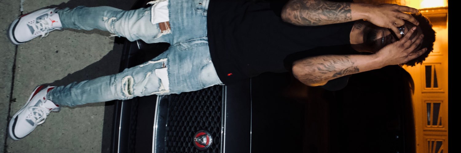 Livinglikewhoo's profile banner image