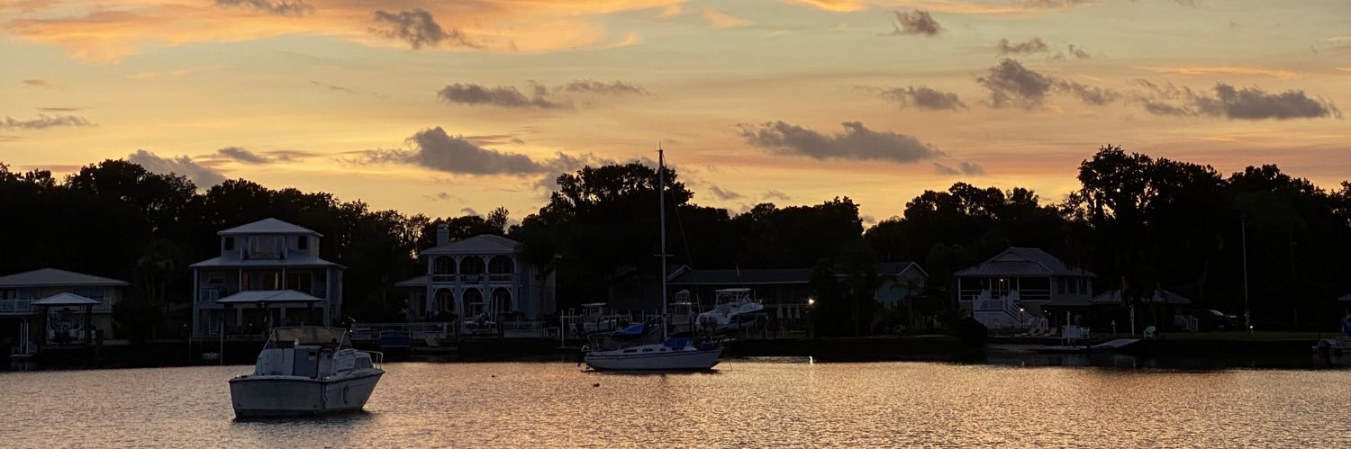 katierpettit's profile banner image