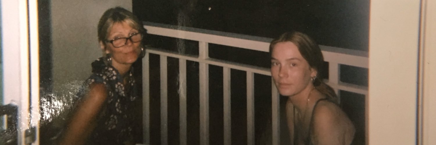neveecarter's profile banner image