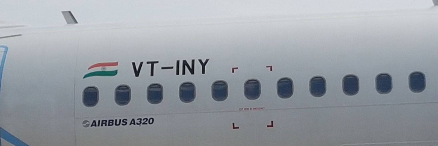 iniy's profile banner image