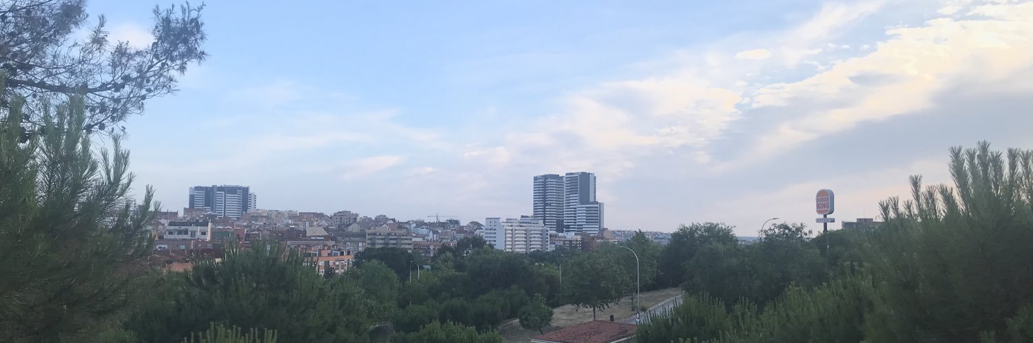 manu miñarro 🖤 banner