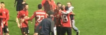 vinniekelly banner