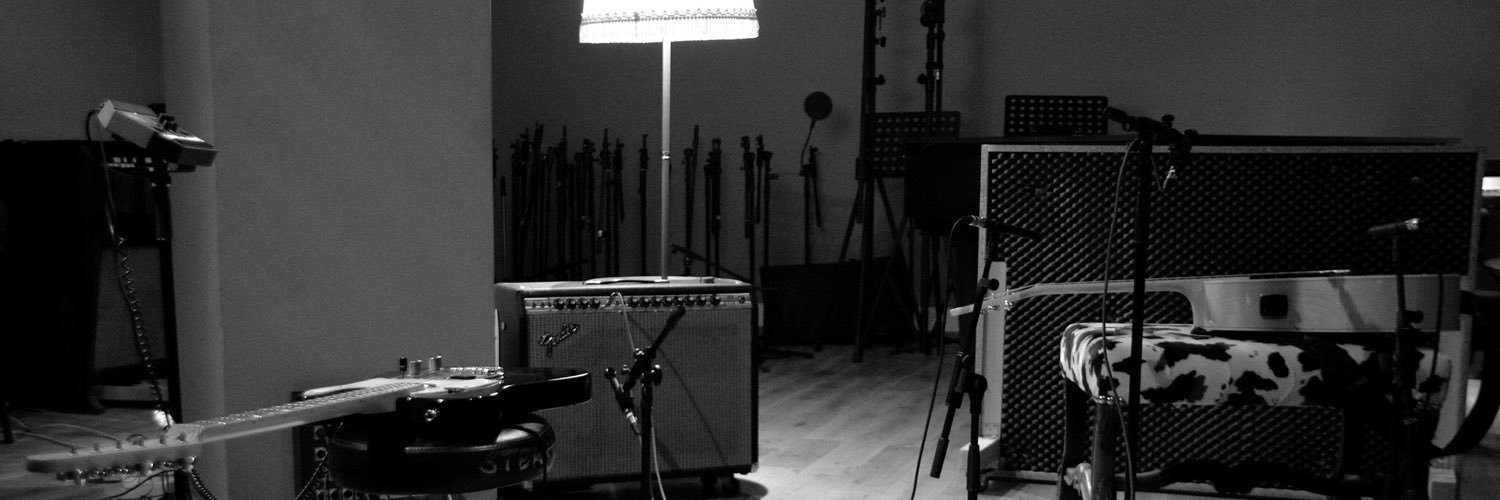 lys_catherine's profile banner image