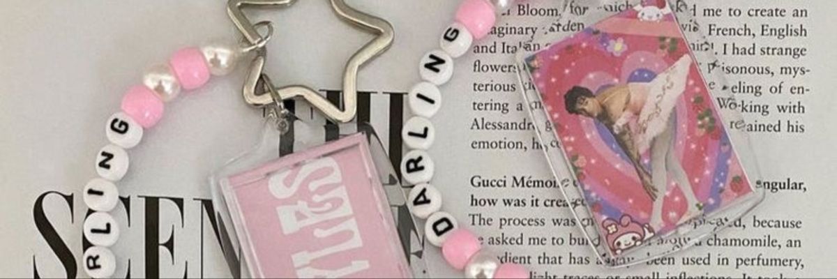 j 🌸 banner