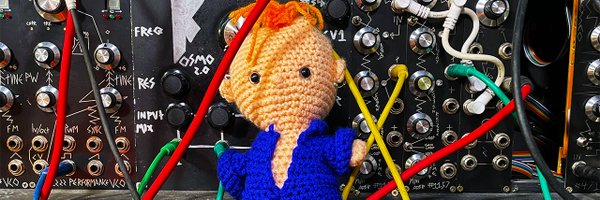 LOOKMUMNOCMPUTR Profile Banner