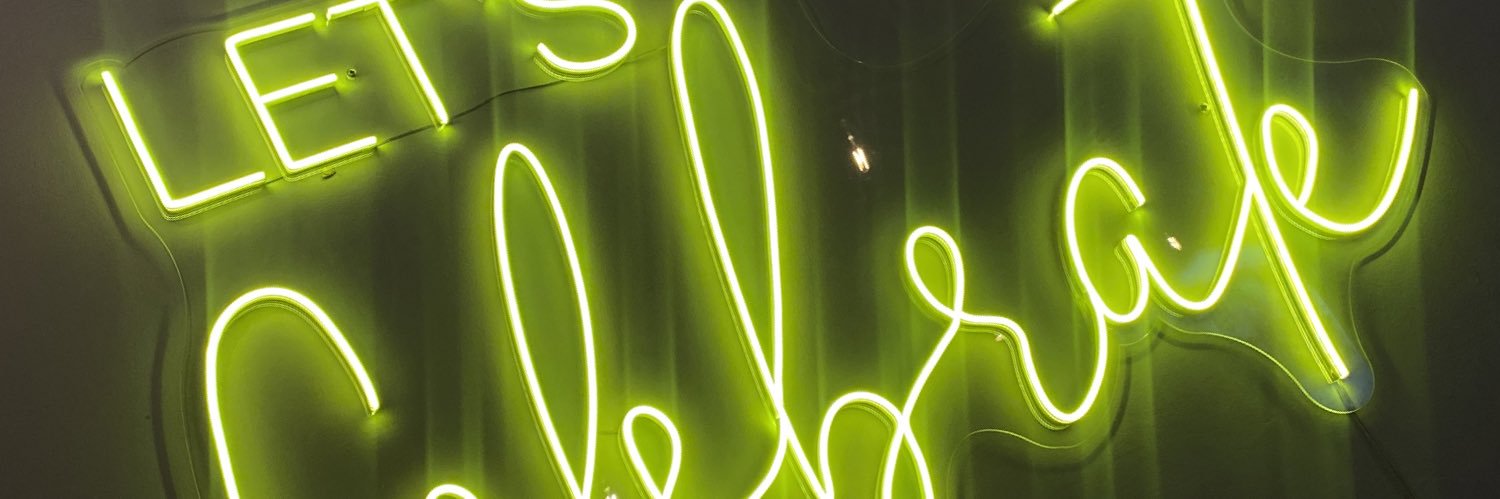 Andrés 🦦 banner