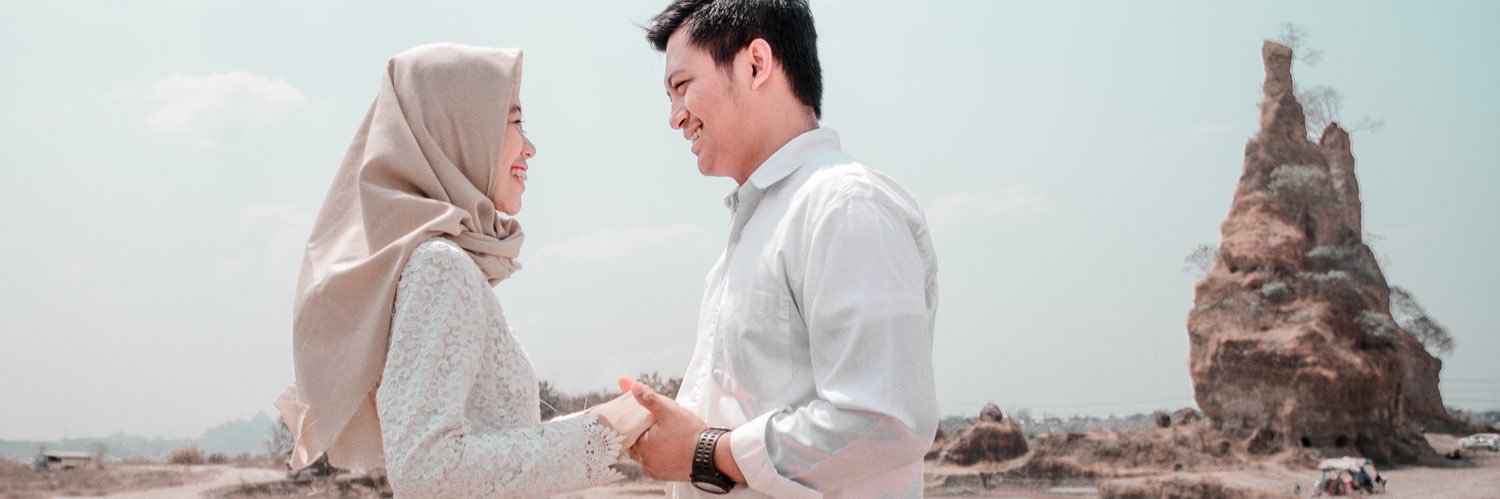ettywihda's profile banner image