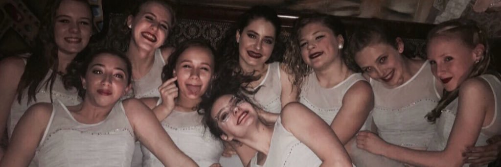 macie_tullis's profile banner image
