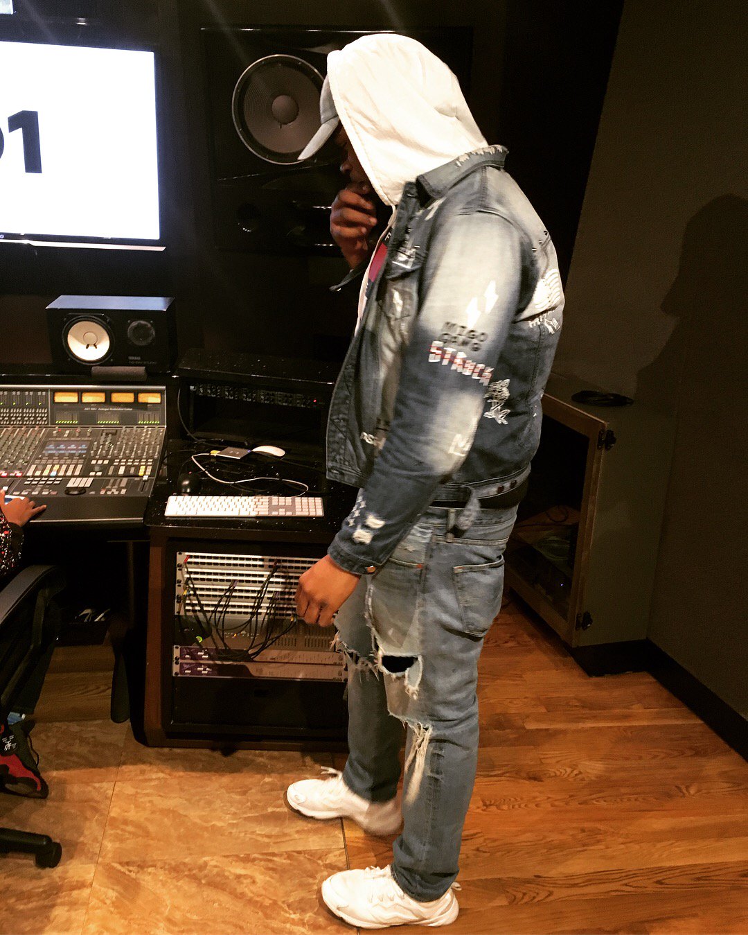 eli_RAW's profile banner image