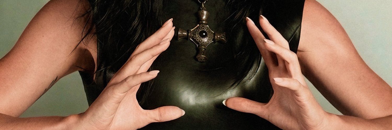 hudnaves's profile banner image
