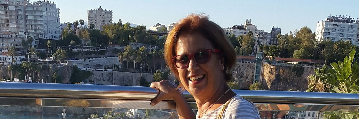 leyla_ozdag's profile banner image
