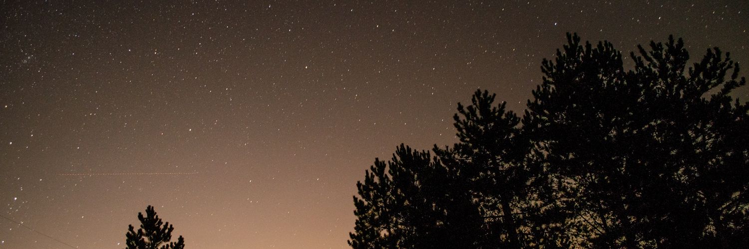 bez_macki's profile banner image