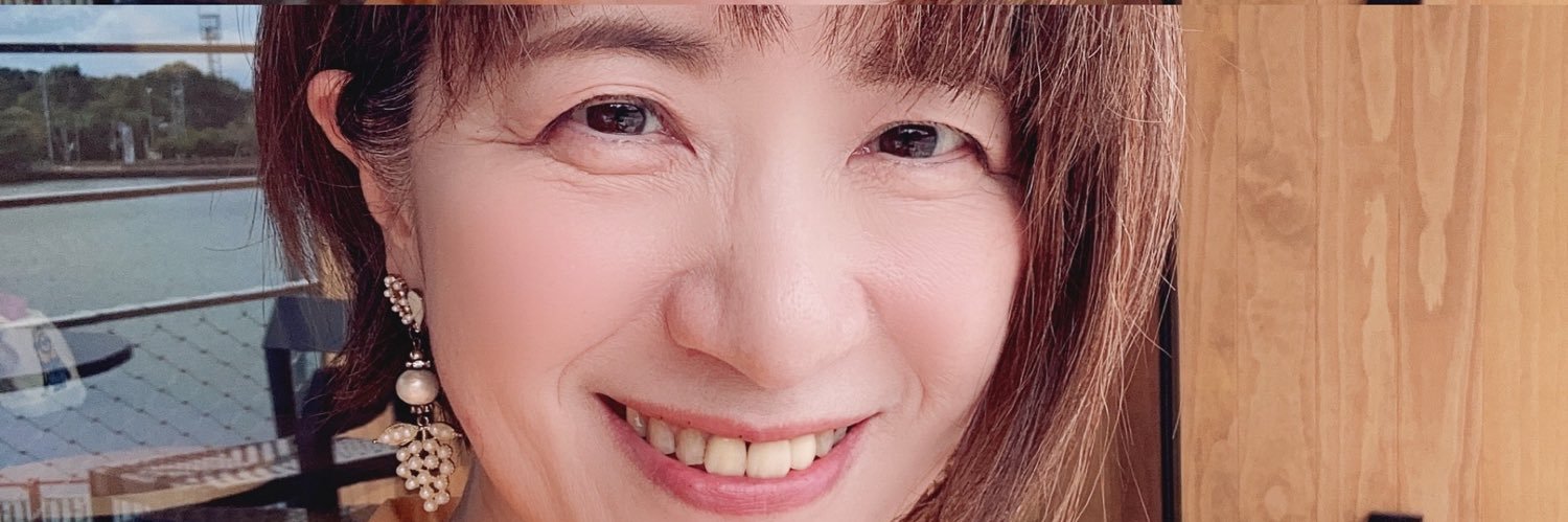 estherrabbit's profile banner image