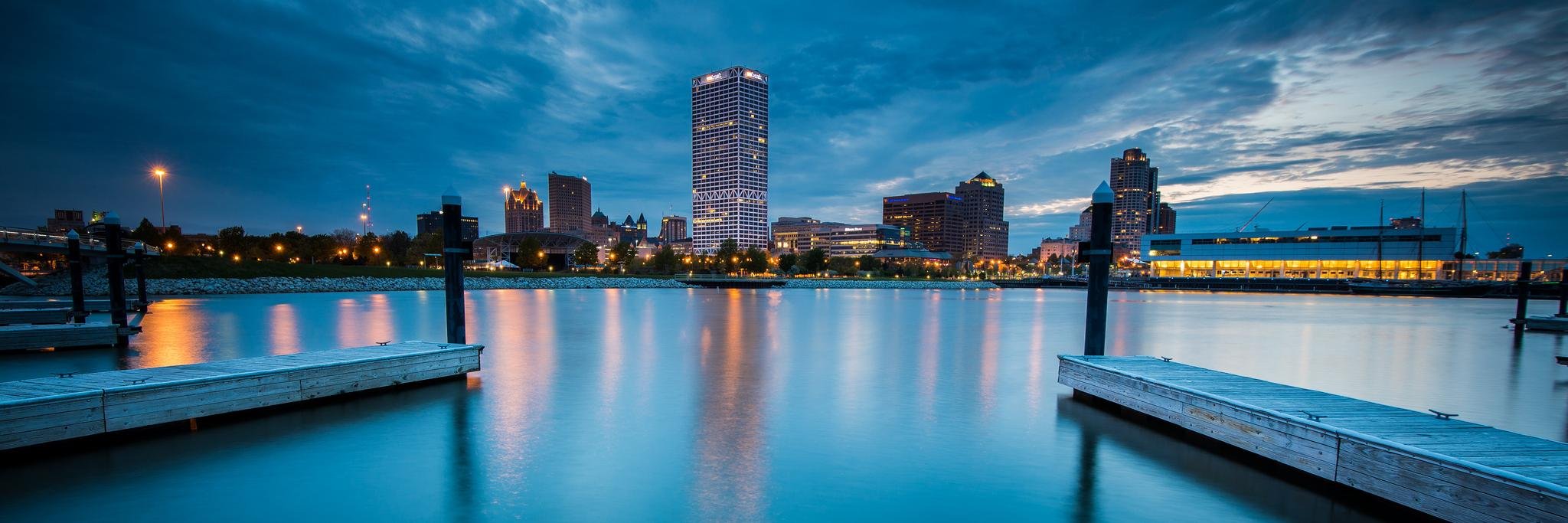 iHeartMilwaukee's profile banner image