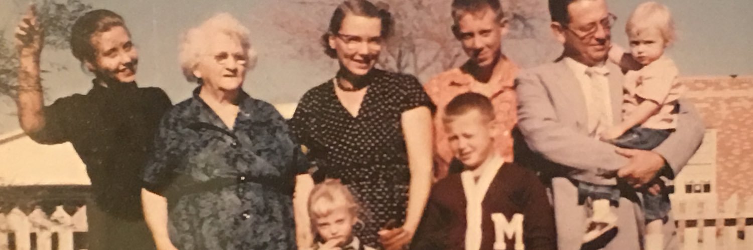 SheWillis's profile banner image