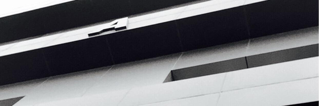 iGiida's profile banner image
