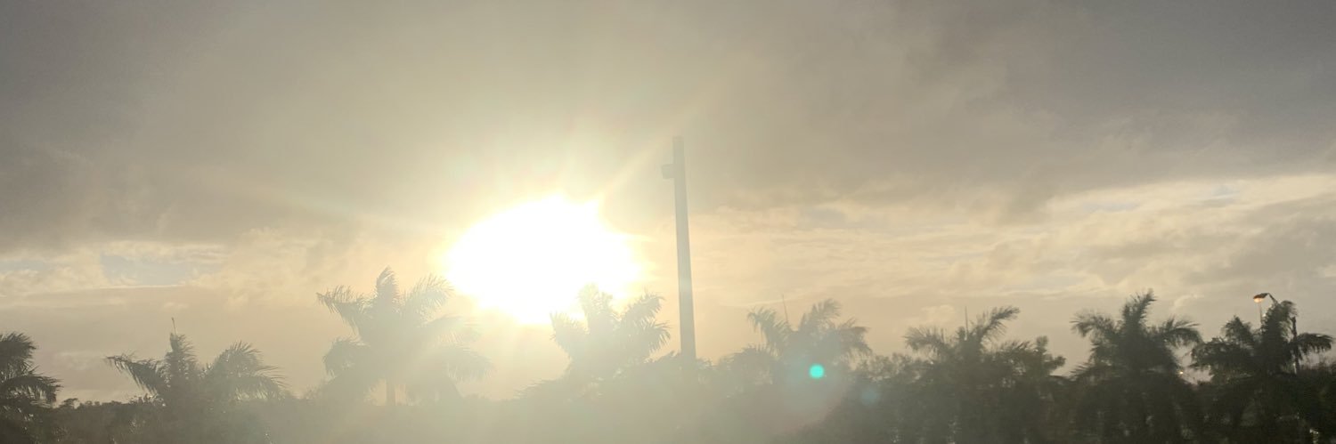 Tee banner