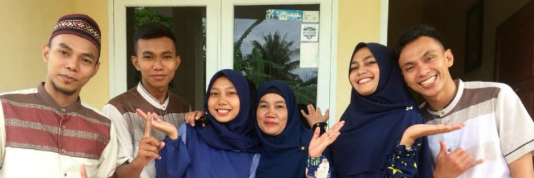Alif banner