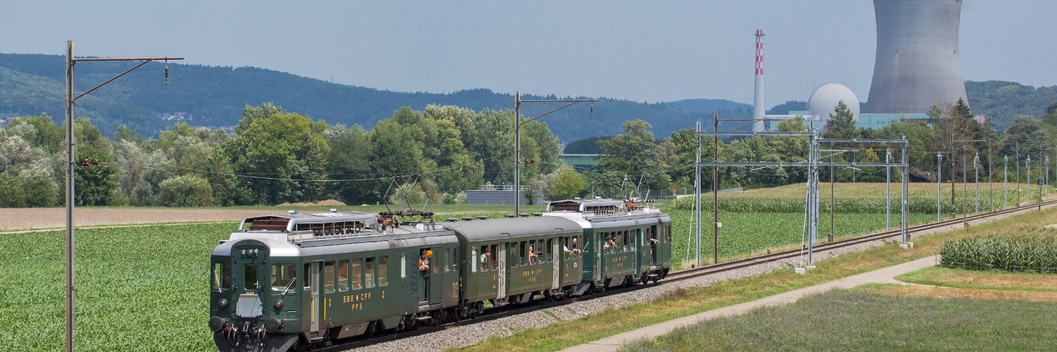 her_schneider's profile banner image