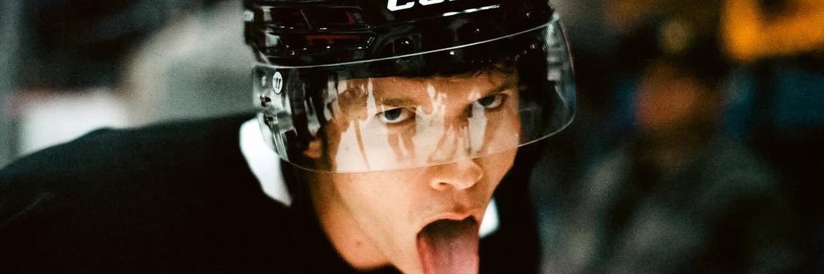 hollyjc13's profile banner image