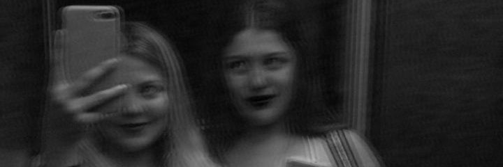 Azul_Isasmendi's profile banner image