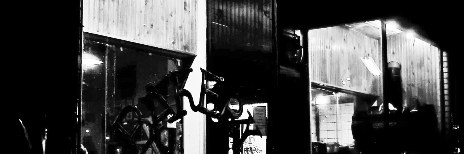 artschic's profile banner image