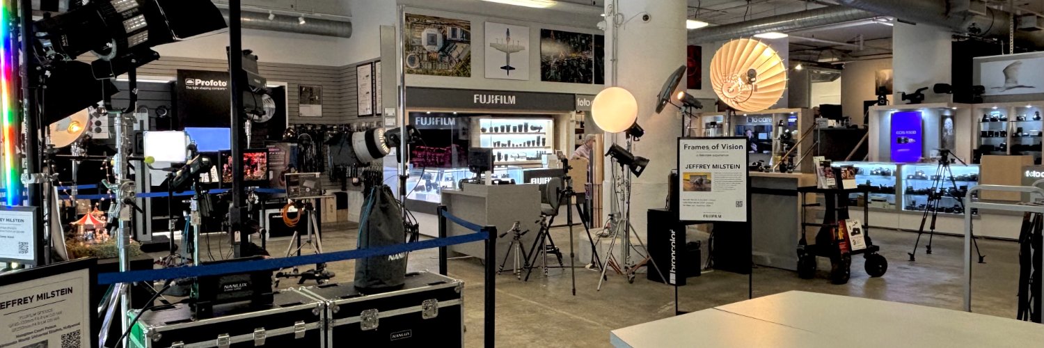 FotoCare's profile banner image