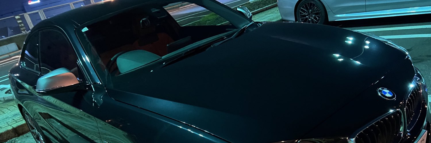 initial_tomo_v's profile banner image