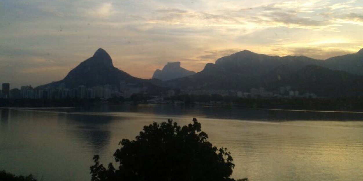 reneperes's profile banner image