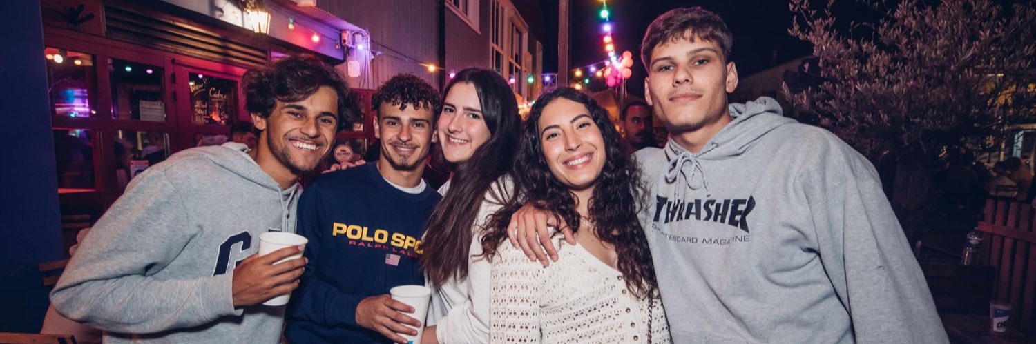vanopauline's profile banner image